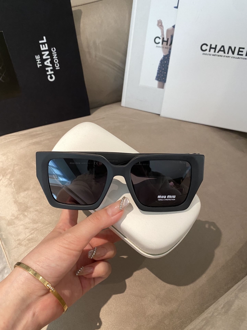 Miu miu Sunglasses